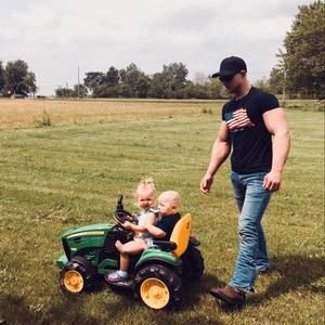 Meet your Posher, Anthony